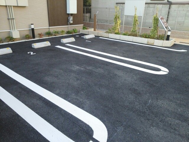 【駐車場】