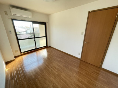 【居間・リビング】 | チャームテラス222E