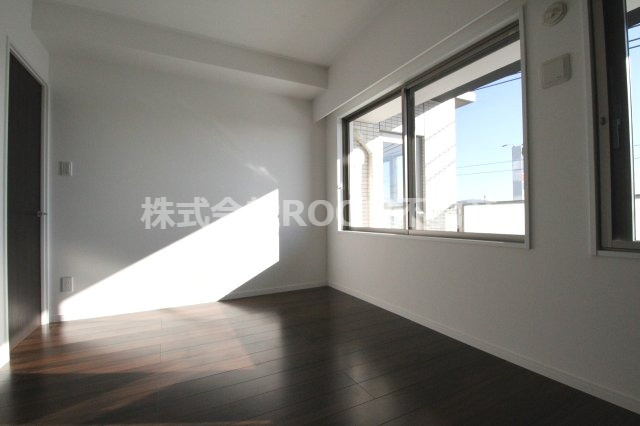 La ville nord hillsの居間・リビング|こちらの居間で趣味の時間をお楽しみください