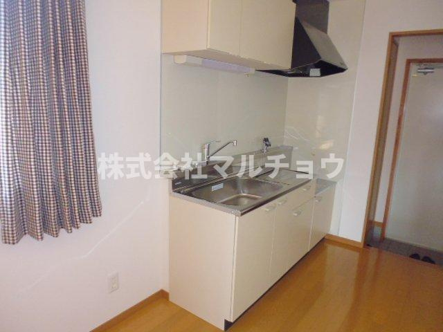 オーキッド・エステイト　Ⅴのキッチン|お料理しやすいキッチンです