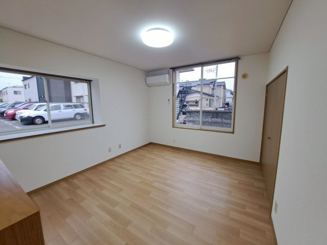 ローゼンクローネ米山の居間・リビング