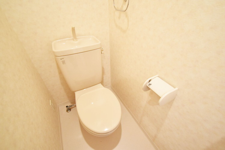 アンプルールべトンHISASHIのトイレ|コンパクトで使いやすいトイレです