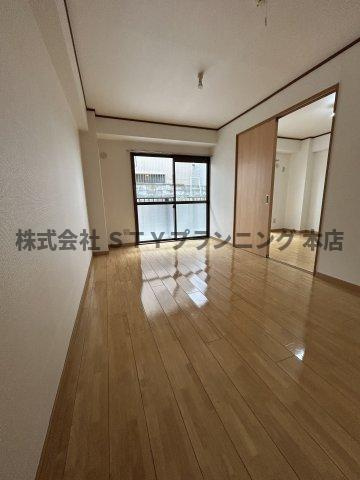 仲介手数料０円！サンシティー西郊の居間・リビング