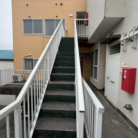 ハイツモトのエントランス