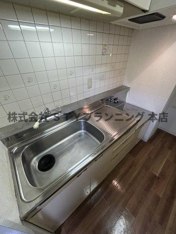 仲介手数料０円！メイプル金山のキッチン