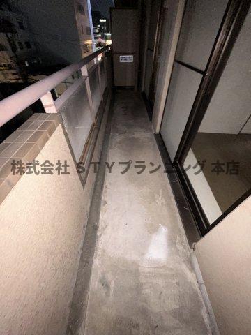 仲介手数料０円！メイプル金山のバルコニー