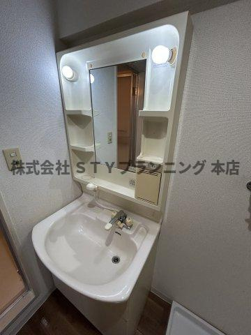 仲介手数料０円！メイプル金山の独立洗面台