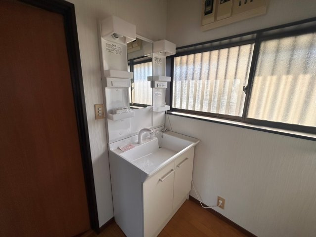 中古売戸建　大網白里市南横川の独立洗面台