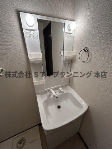 仲介手数料０円！金山BASEの独立洗面台