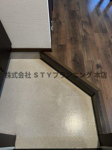 仲介手数料０円！金山BASEの玄関