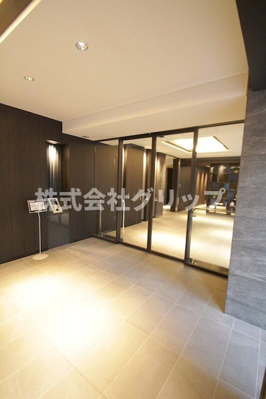 パークアクシス横濱大通り公園の外観