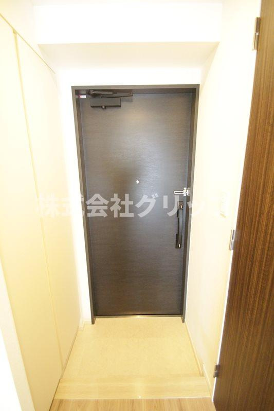 パークアクシス横濱大通り公園の玄関