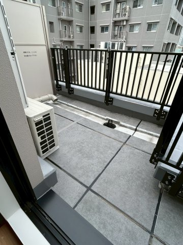 シーズンフラッツ新大塚のバルコニー