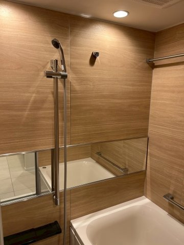 シーズンフラッツ新大塚の浴室