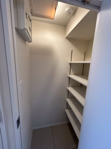 シーズンフラッツ新大塚の収納