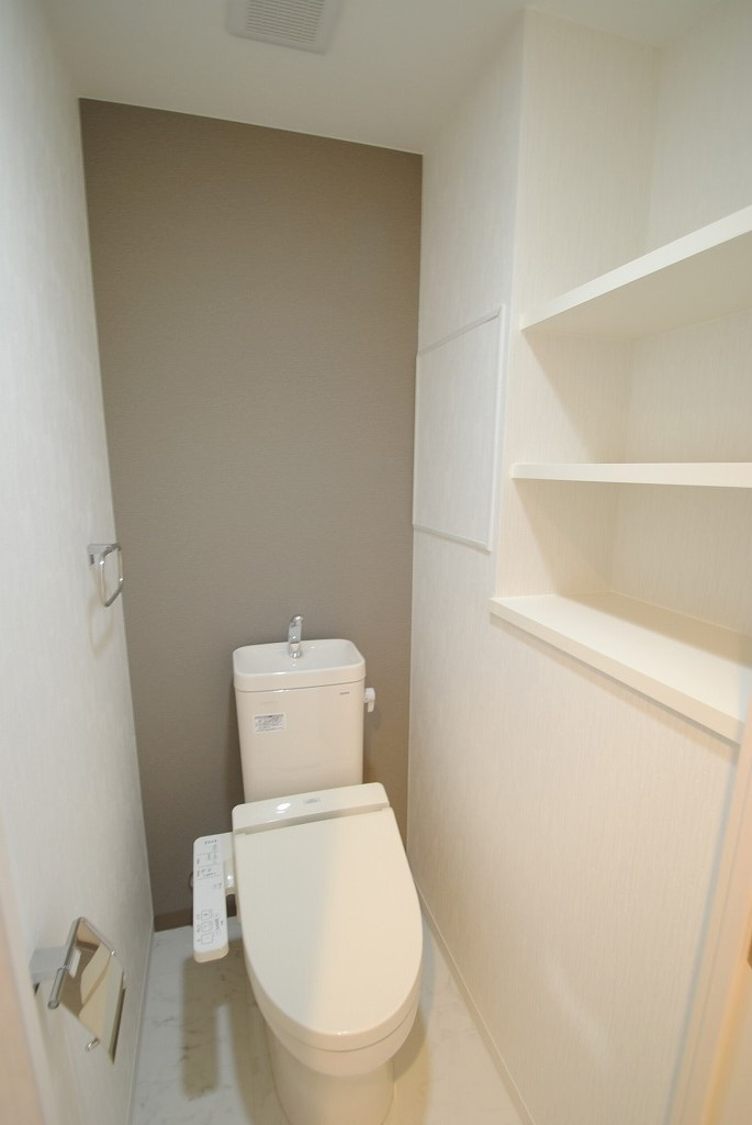 アーバンコート中央町のトイレ|内装イメージ：反転タイプ