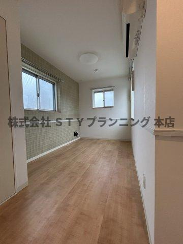 仲介手数料０円！Casa Avenue Tsurumaiの居間・リビング