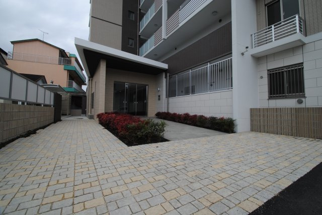 エル・グリシーヌの玄関