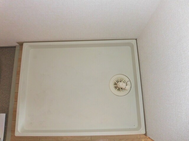 【設備】 | フローラルセキ | １０２　屋内洗濯機置き場