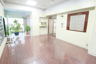 【エントランス】