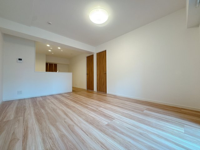 【居間・リビング】 | ライオンズマンション薬院第2 | ゆっくり過ごしたり食事をしたり、日々の暮らしに彩りを添えてくれる、そんな楽しく豊かな空間になりそうです。