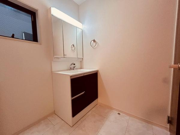 【独立洗面台】