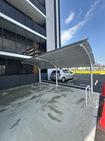 パストラーレ博多の駐車場