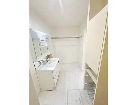 【独立洗面台】