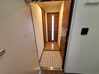 【玄関】 | at.east