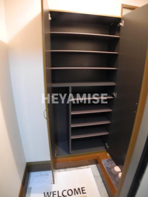 エスペランサ本原の玄関