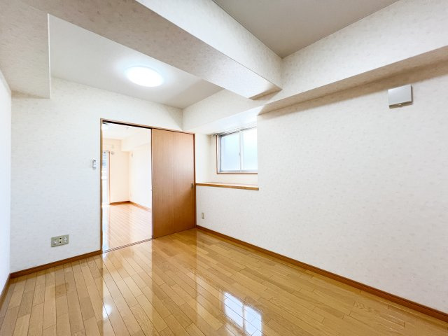 クレアフジモトの洋室