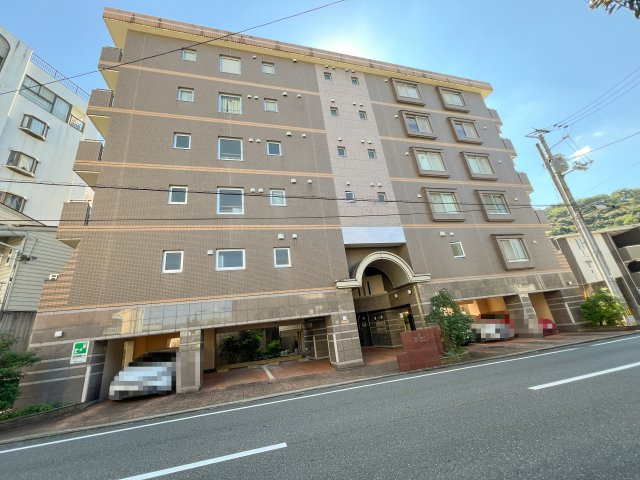 クレアフジモトの外観