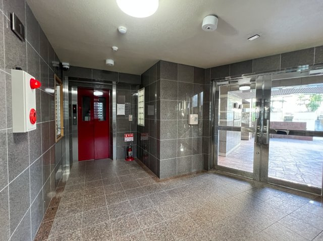 クレアフジモトのロビー