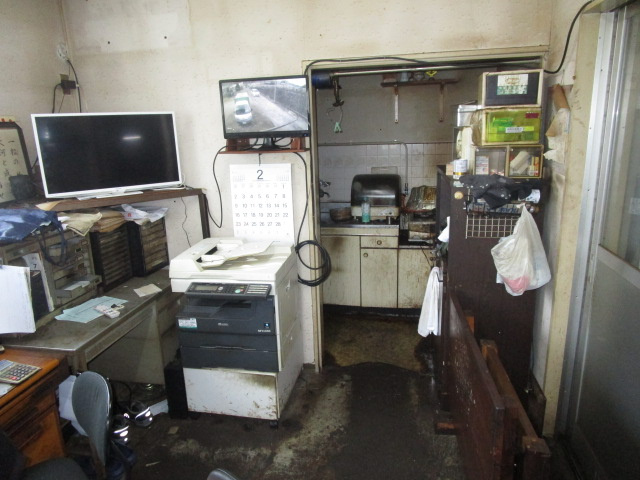 岸和田市内畑町956売工場の内装