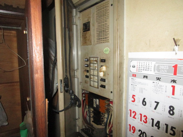 岸和田市内畑町956売工場の内装