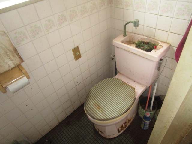 岸和田市内畑町956売工場のトイレ