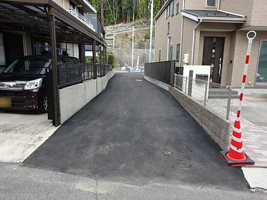 【前面道路含む現地写真】