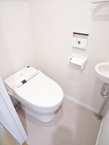 サヴォイスタジオスイーツ　2階のトイレ|現状優先。