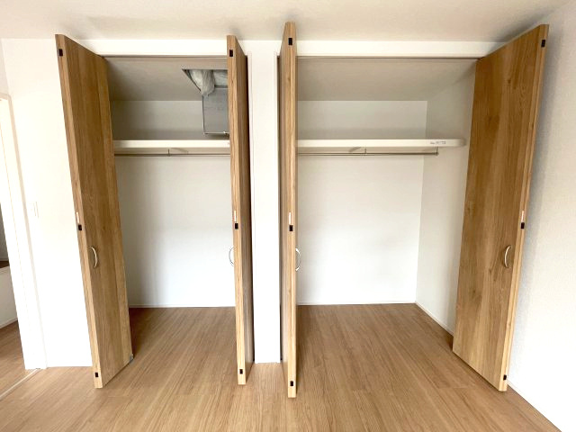 廿日市市平良二丁目　№35454の収納|洋室7帖内収納