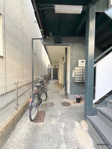 サンハイツ江坂のロビー