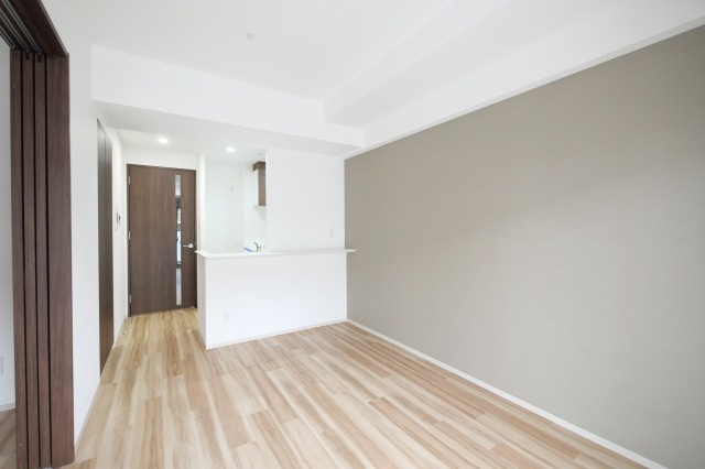 STANDZ新大阪の居間・リビング