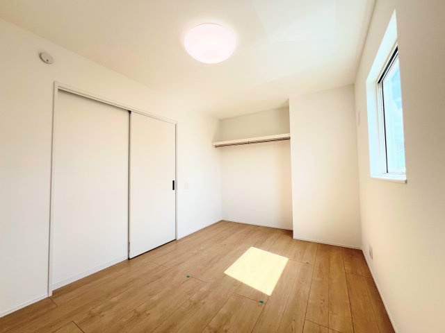 仲介手数料不要！　東根市中央東二丁目2-10（A棟）の洋室