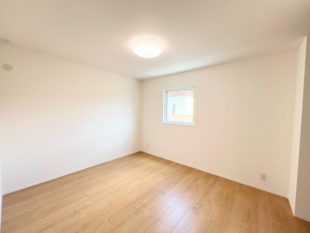 仲介手数料不要！　東根市中央東二丁目2-10（A棟）の洋室