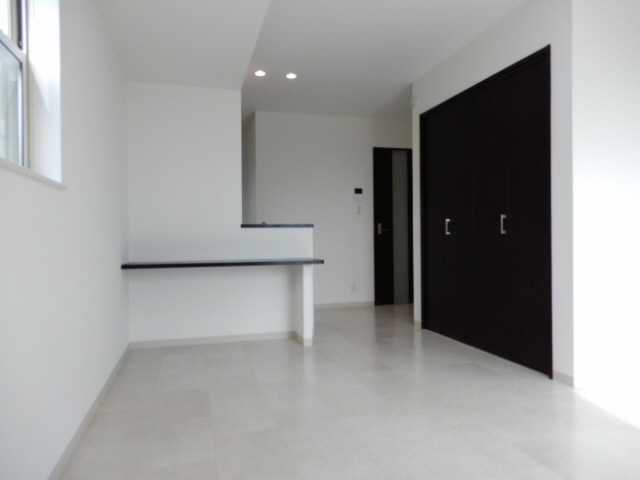 WITH　ROSE　AKASHIの居間・リビング