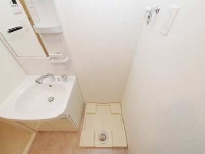 【設備】 | S-RESIDENCE福島grande | 洗濯機置き場です