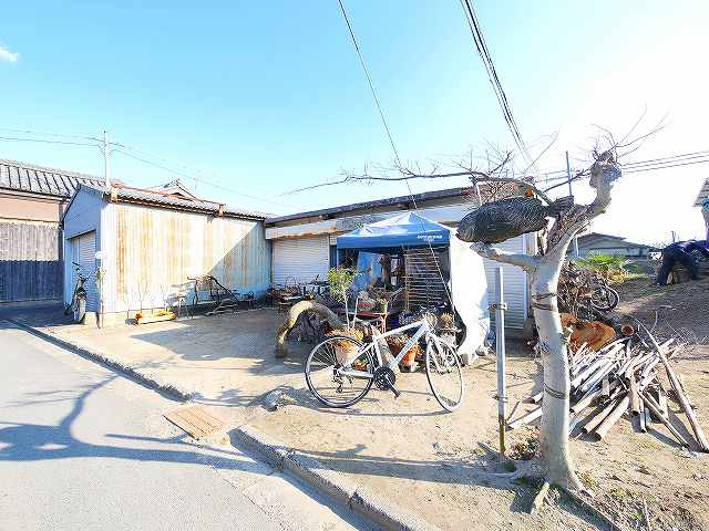 美濃庄町ガレージ