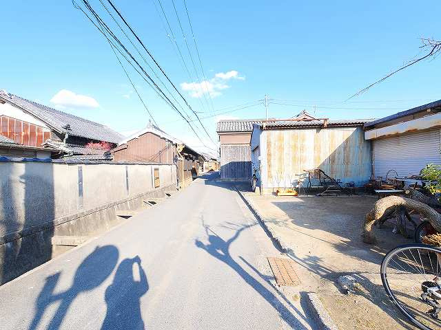美濃庄町ガレージ