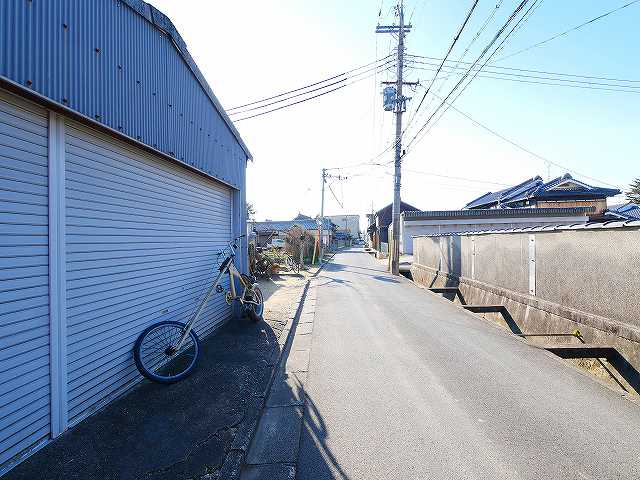美濃庄町ガレージ