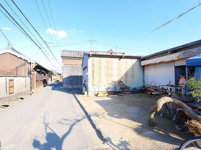 美濃庄町ガレージ