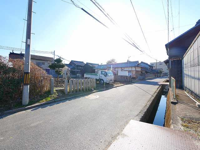 美濃庄町ガレージ